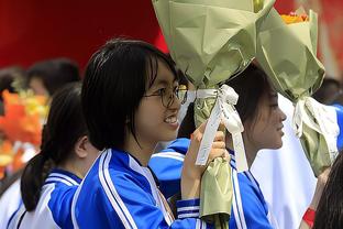 官方：科隆竞技球迷当选FIFA年度最佳球迷奖